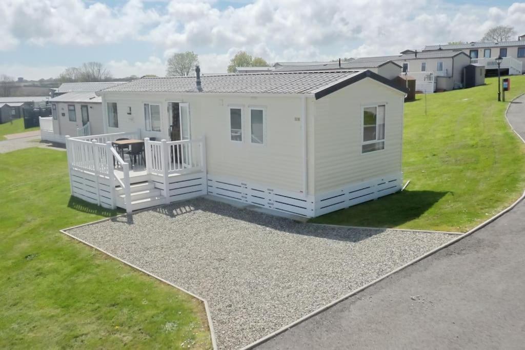 Holiday home - *